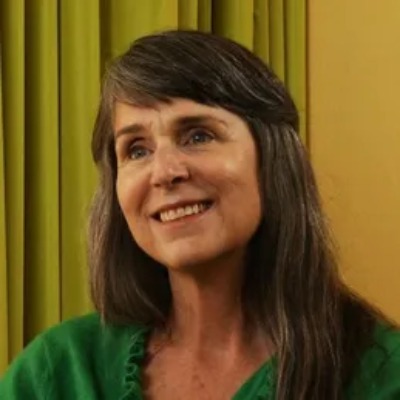 Deborah Koons is a native of Cincinnati, Ohio.